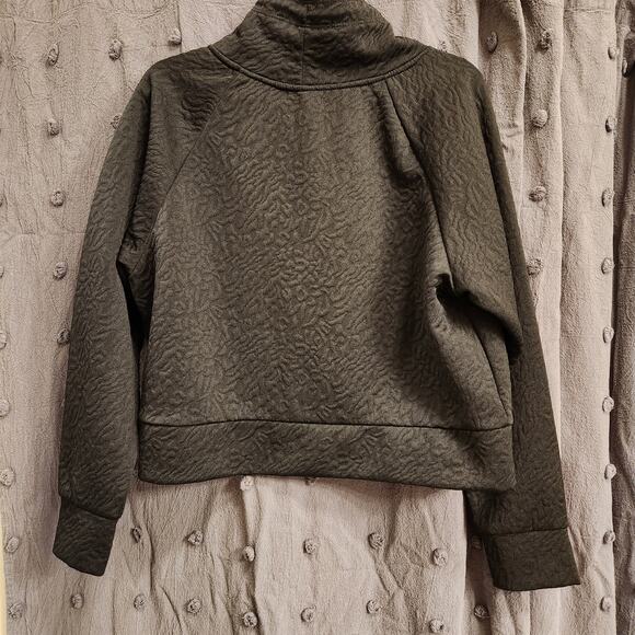 JUICY COUTURE SPORT Cropped Pullover Womens Medium M Black Textured Jacquard - Picture 3 of 11